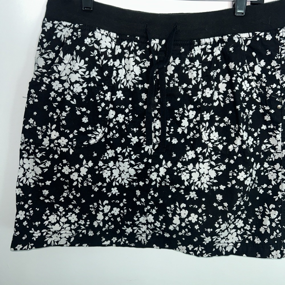 Dash Women's  Skort Black White Floral Size Large Golf Tennis Outdoor Resort